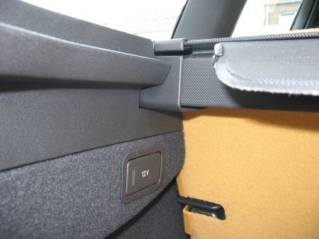 12V-Buchse für Kofferraum - Ausstattungen & Umbauten - Audi A2 Club  Deutschland