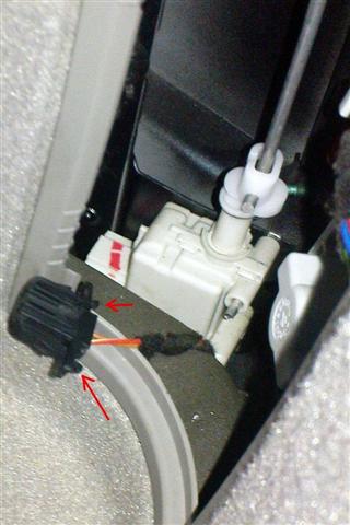 Tanköffnungsknopf defekt - Reparaturanleitung - Technik - Audi A2 Club  Deutschland