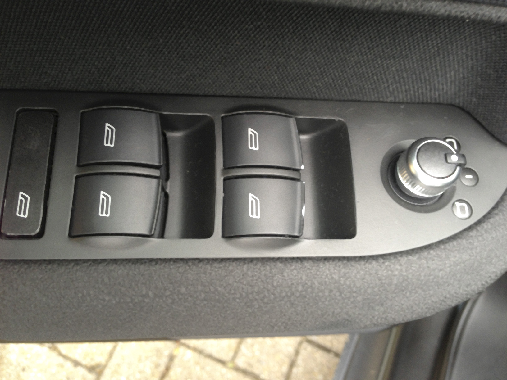 AUDI A4 B8 8K Taster elektrische Heckklappe Fahrertüre Nachrüstpaket