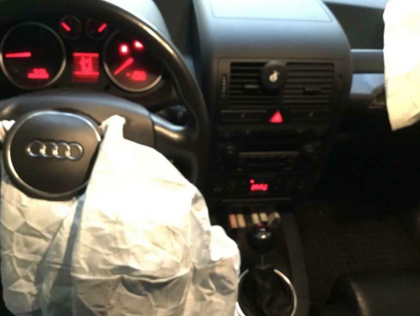 Wie der Airbag mit der Lenkradheizung auskommt