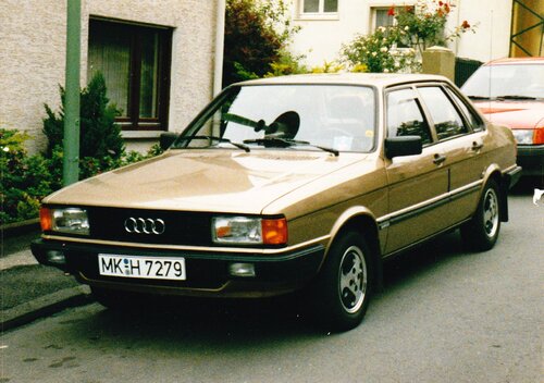 1983 Audi 80 B2.jpg